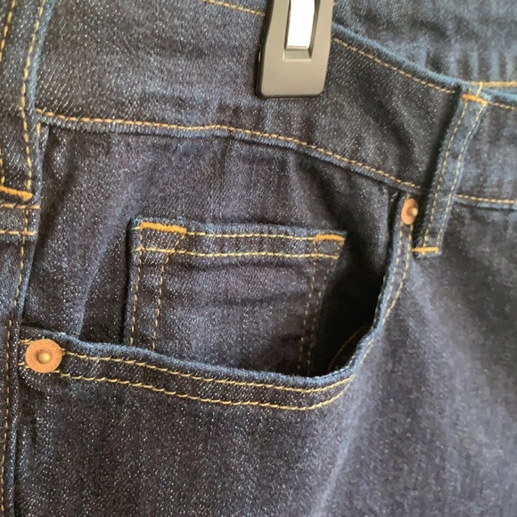 Lands’ End Jeans - Picture 2 of 4